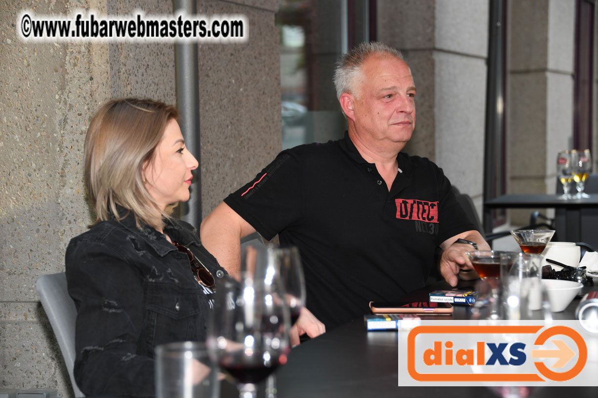 Monday Night Gathering of the Early Arrivals