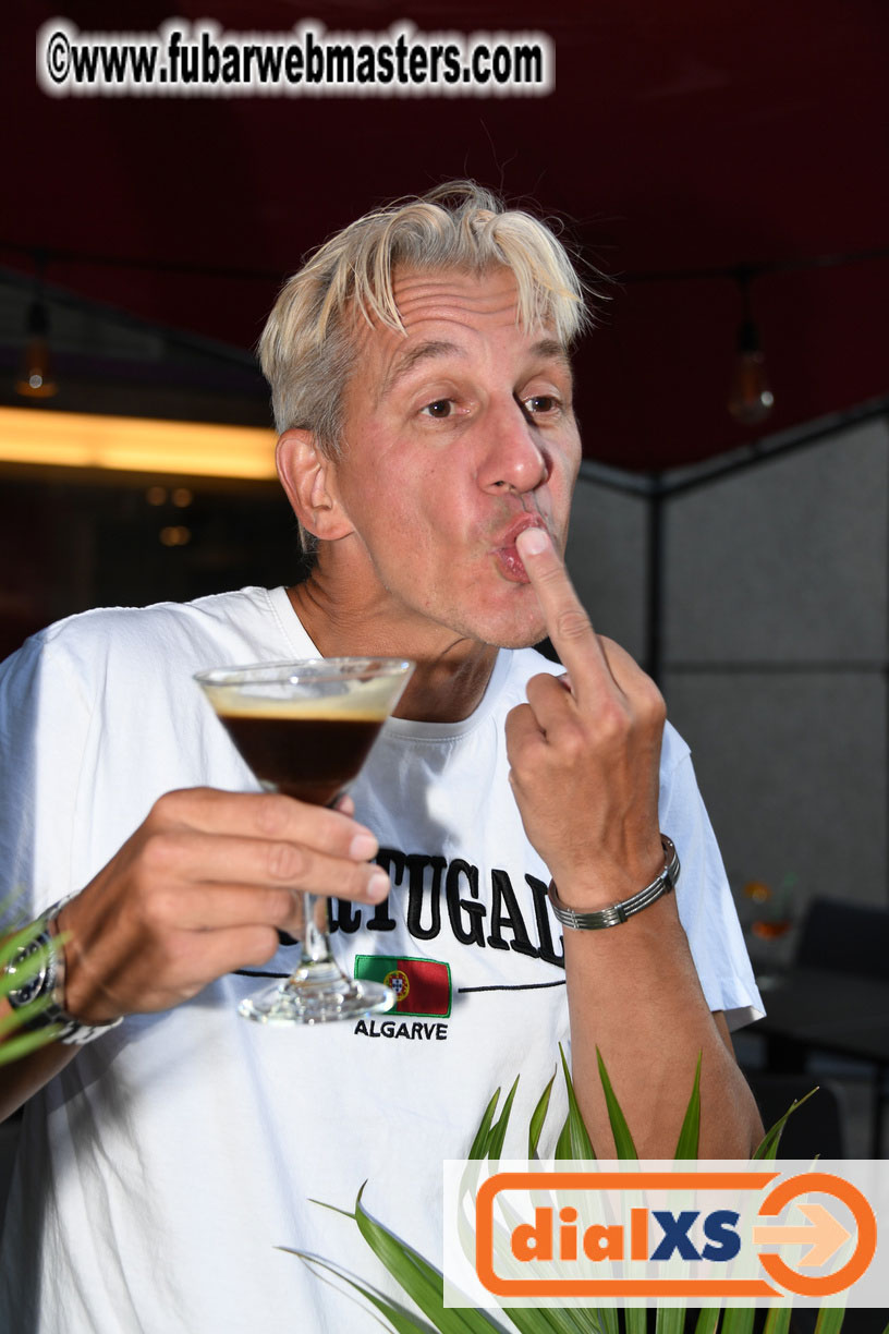 Monday Night Gathering of the Early Arrivals