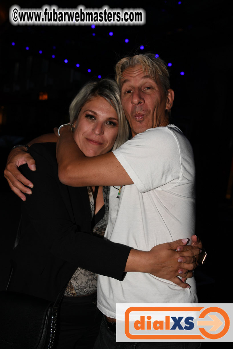 Monday Night Gathering of the Early Arrivals