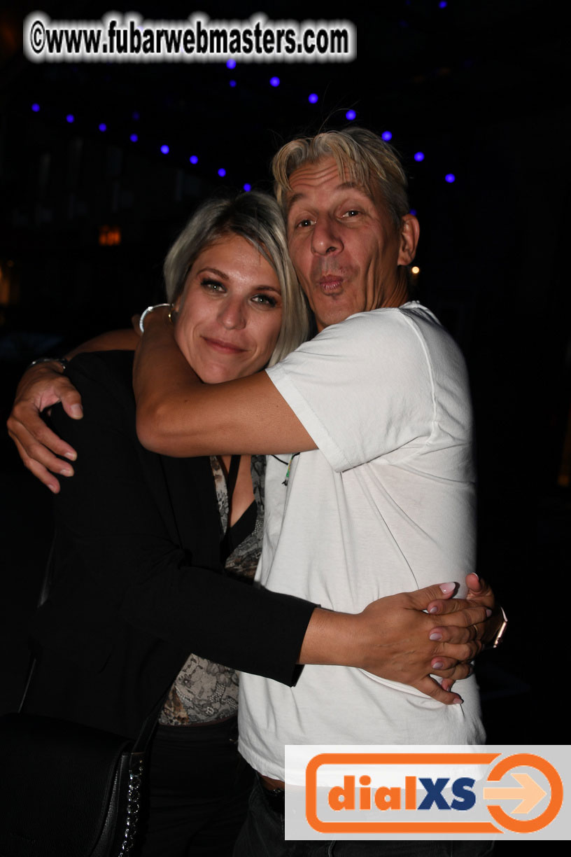 Monday Night Gathering of the Early Arrivals