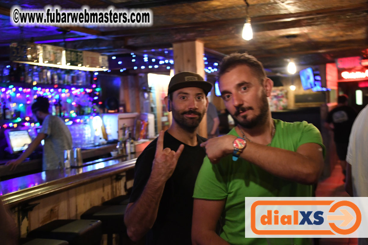 Monday Night Gathering of the Early Arrivals