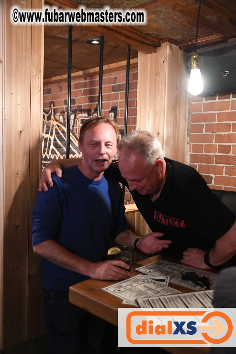 Monday Night Gathering of the Early Arrivals