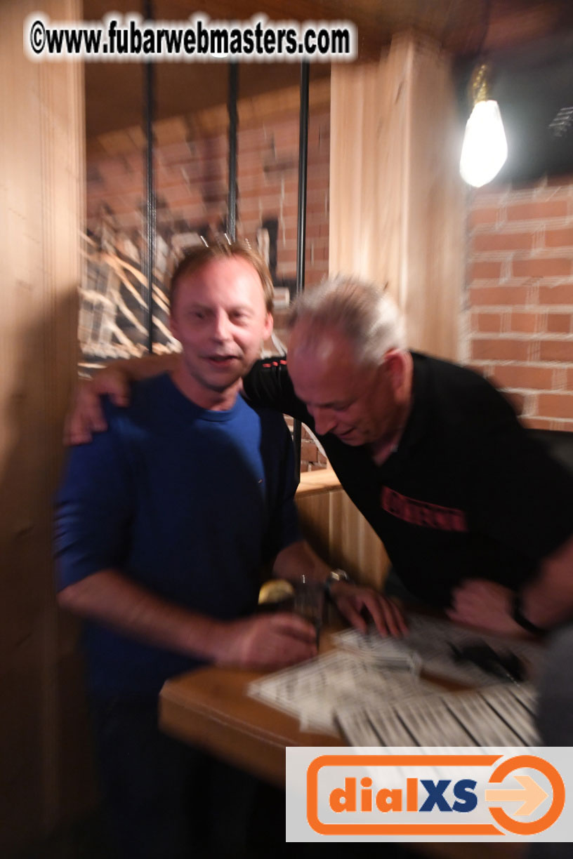 Monday Night Gathering of the Early Arrivals