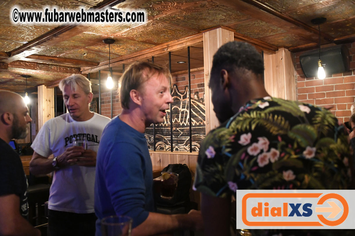 Monday Night Gathering of the Early Arrivals