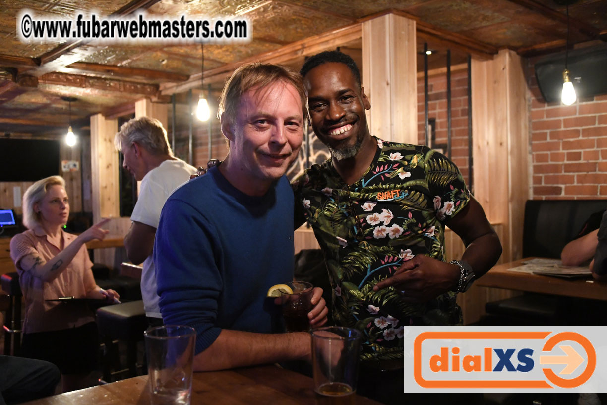 Monday Night Gathering of the Early Arrivals