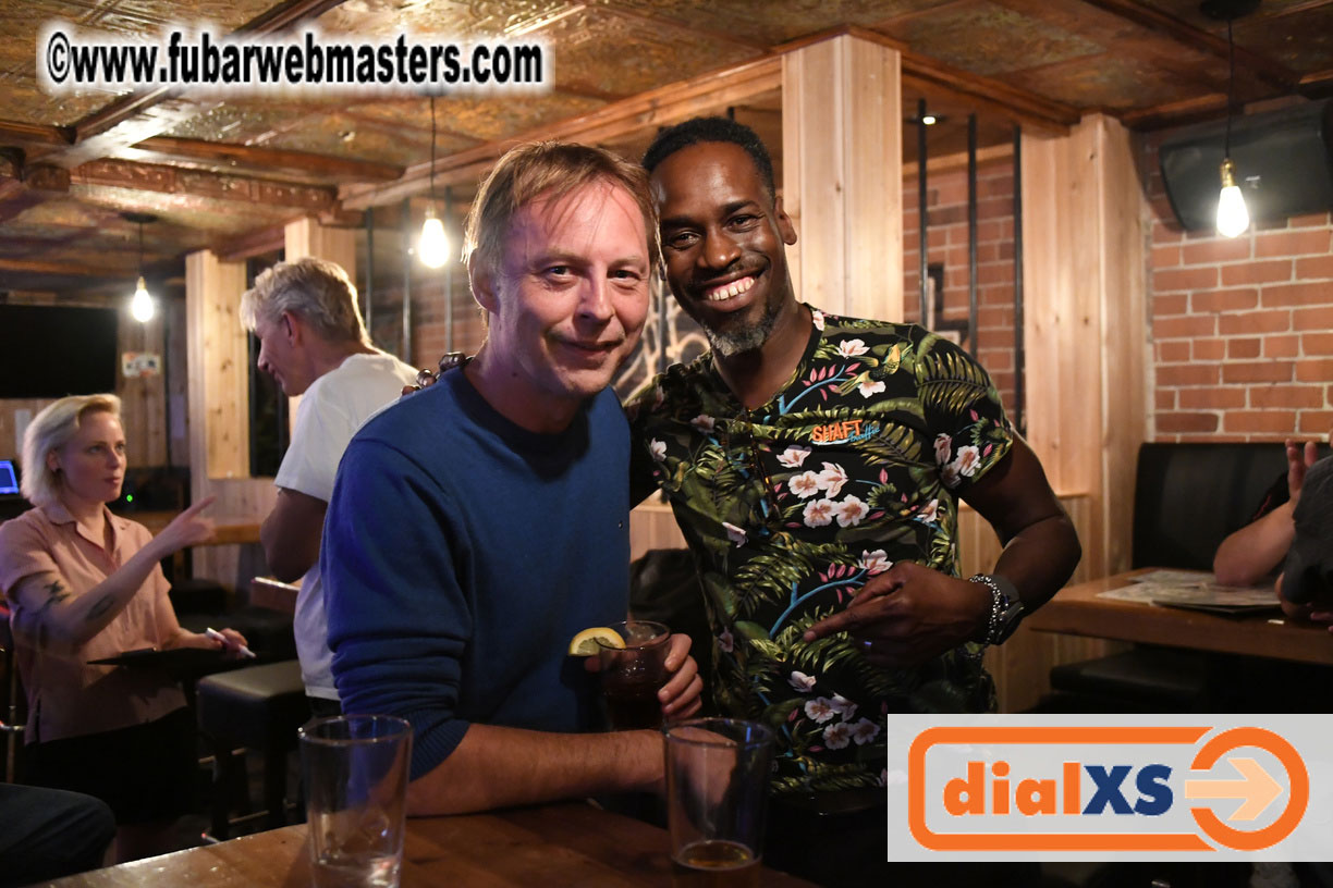 Monday Night Gathering of the Early Arrivals