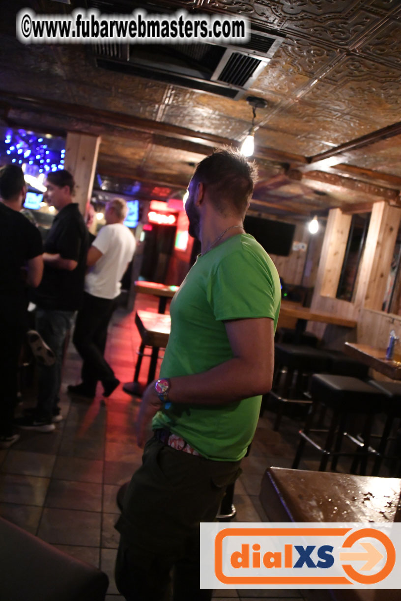 Monday Night Gathering of the Early Arrivals