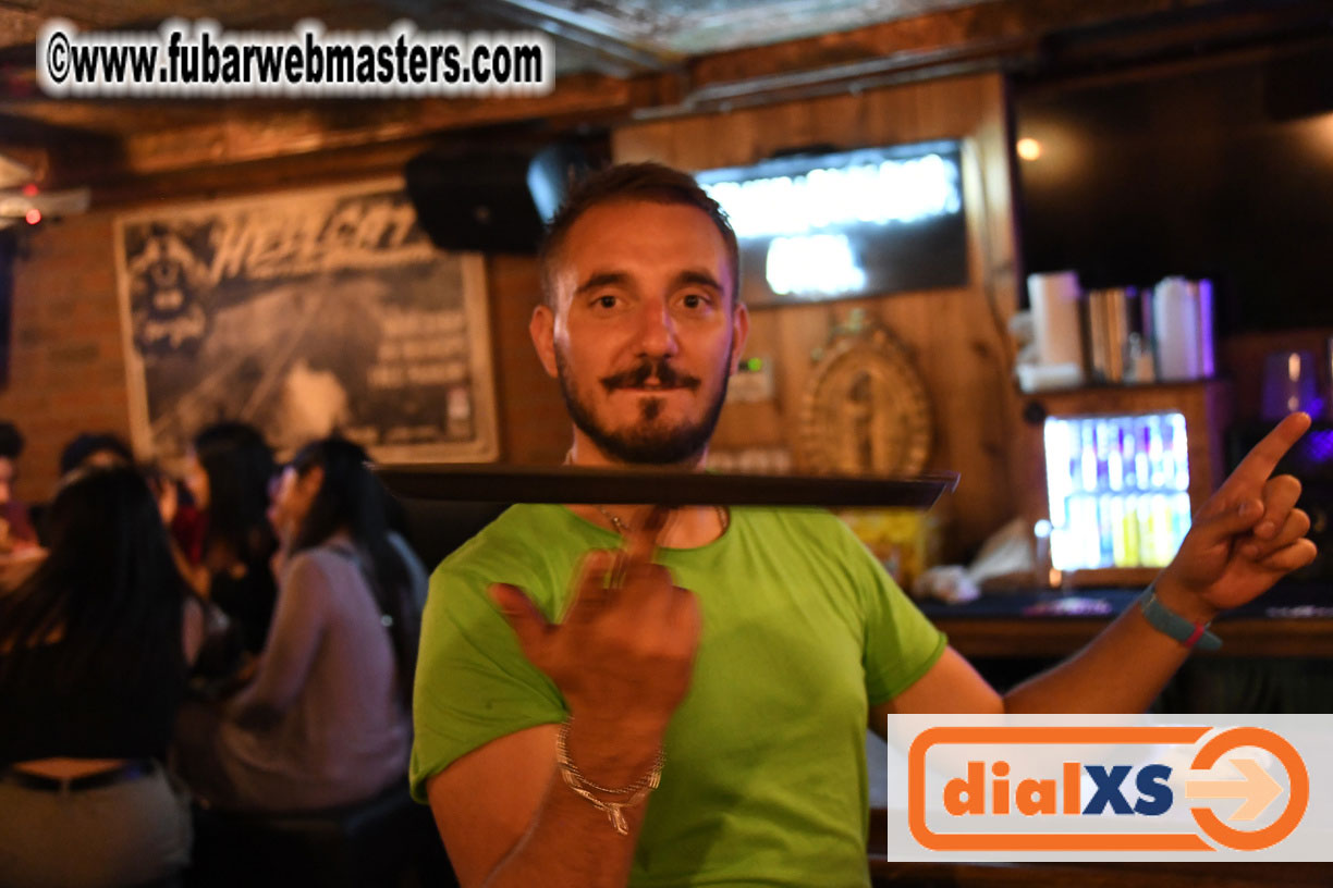 Monday Night Gathering of the Early Arrivals