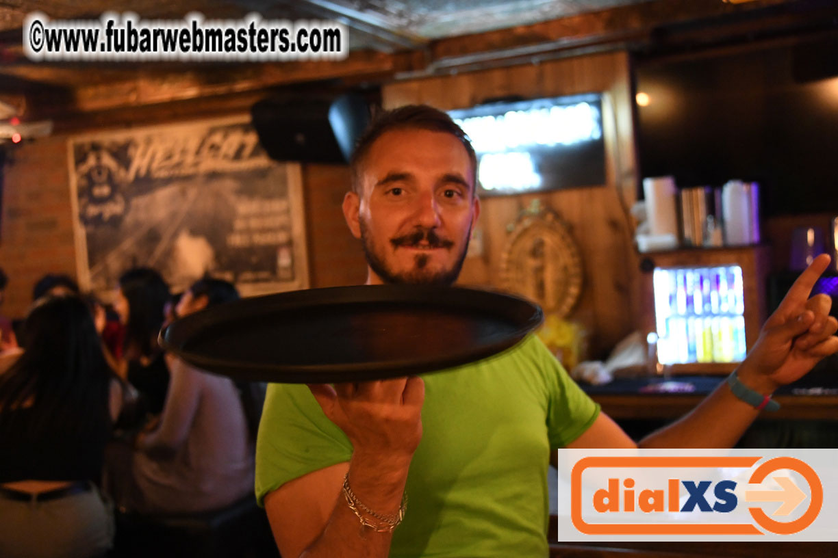 Monday Night Gathering of the Early Arrivals