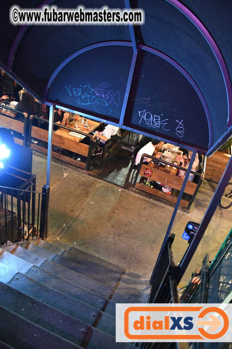 Monday Night Gathering of the Early Arrivals