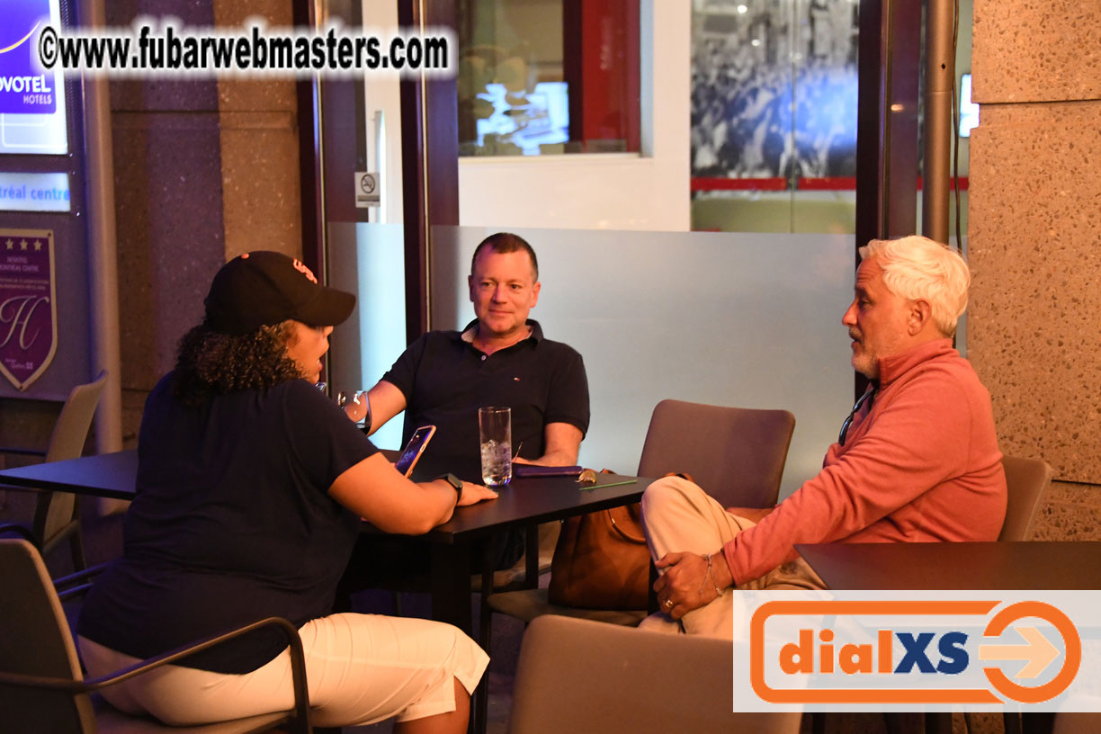 Monday Night Gathering of the Early Arrivals