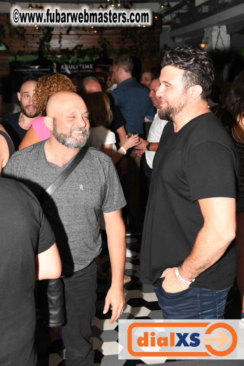 Good Vibes - Qwebec Wednesday Night Party