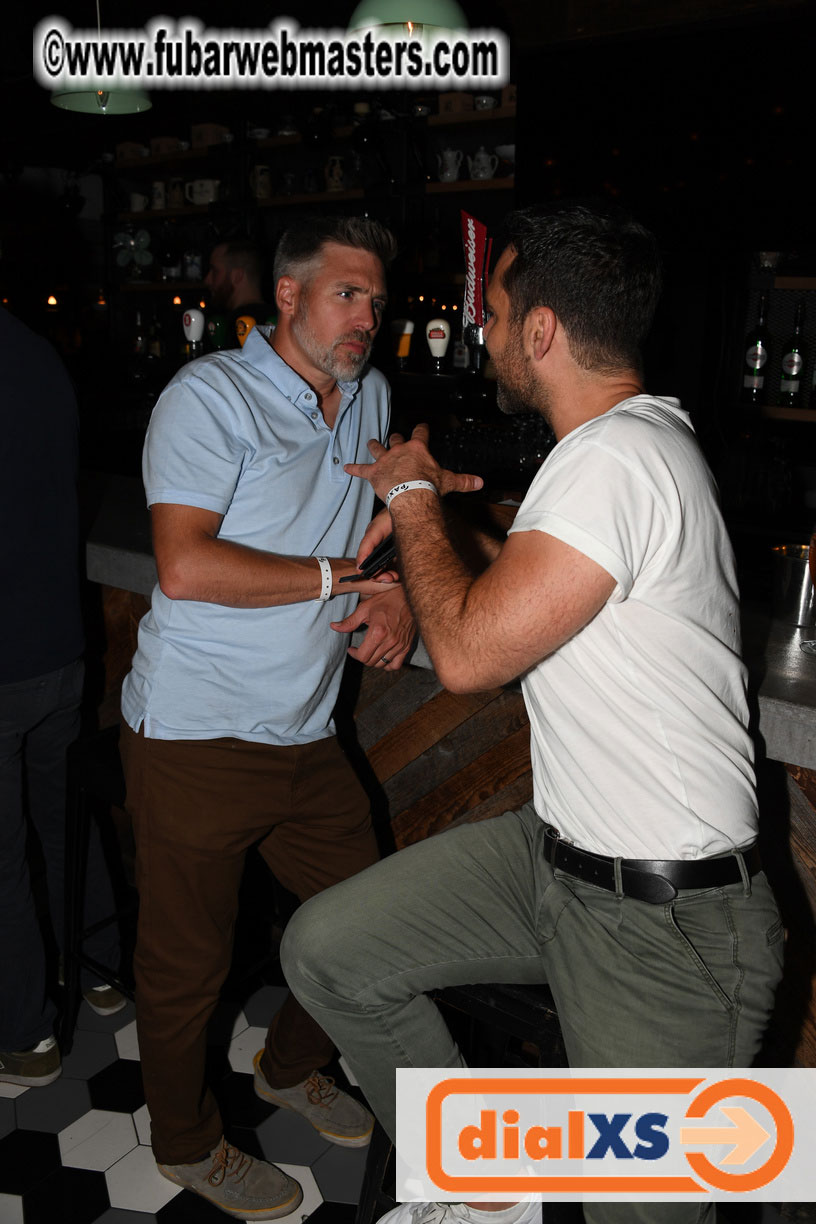 Good Vibes - Qwebec Wednesday Night Party