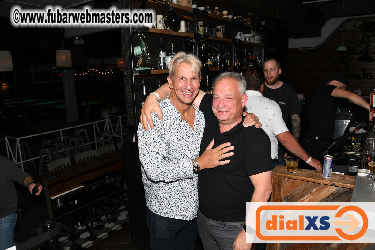 Good Vibes - Qwebec Wednesday Night Party