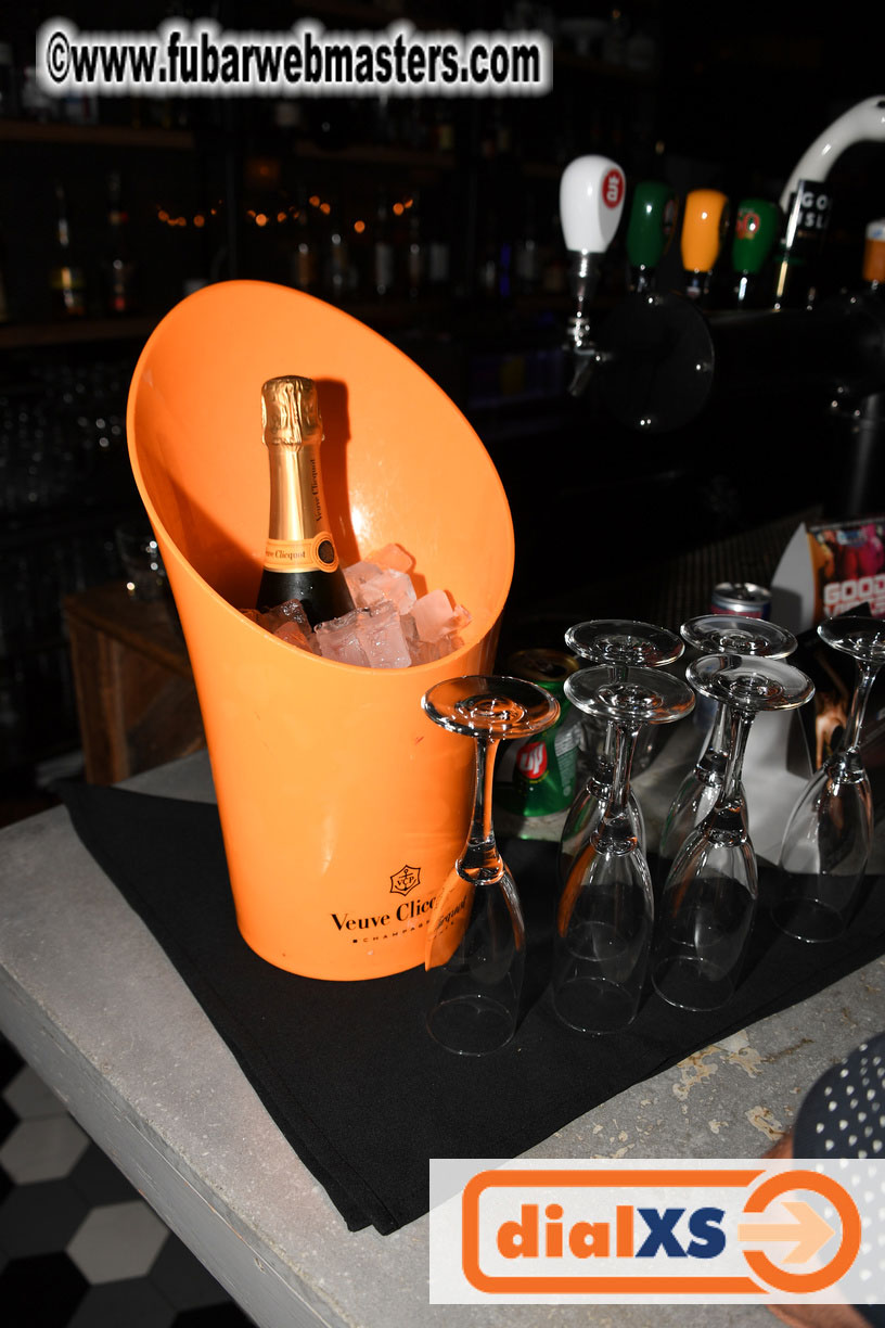 Good Vibes - Qwebec Wednesday Night Party