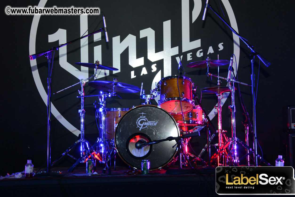 Mini Kiss Performance