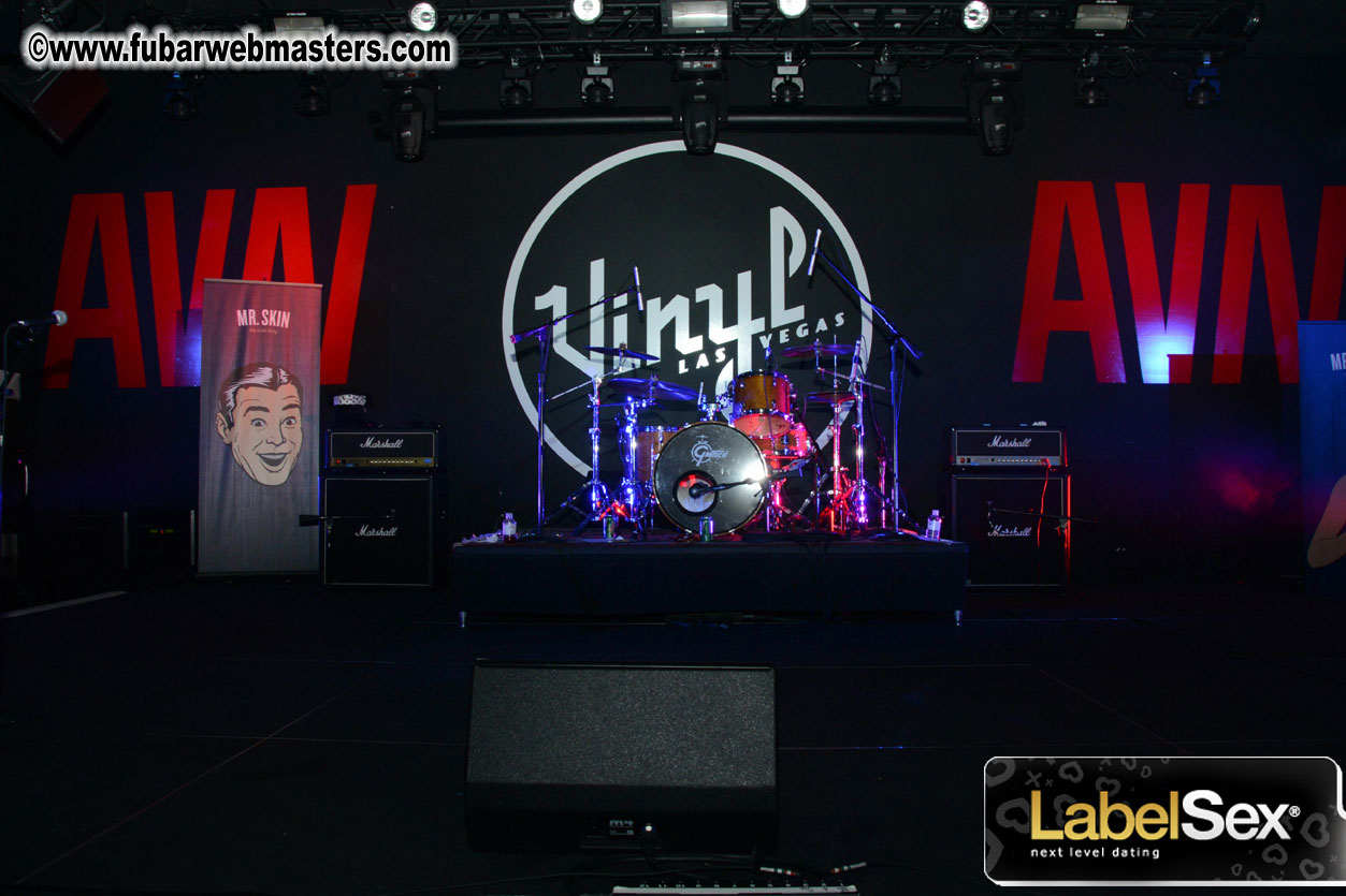 Mini Kiss Performance