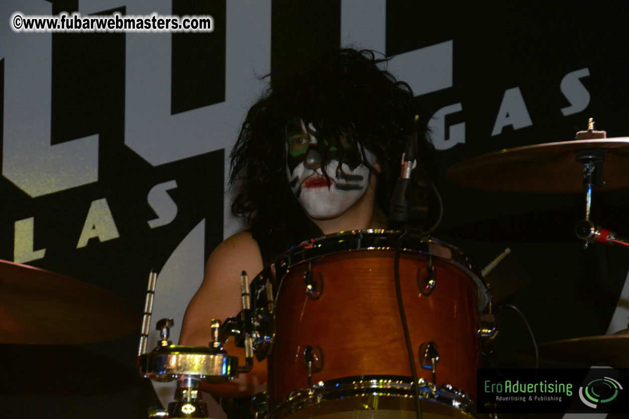 Mini Kiss Performance