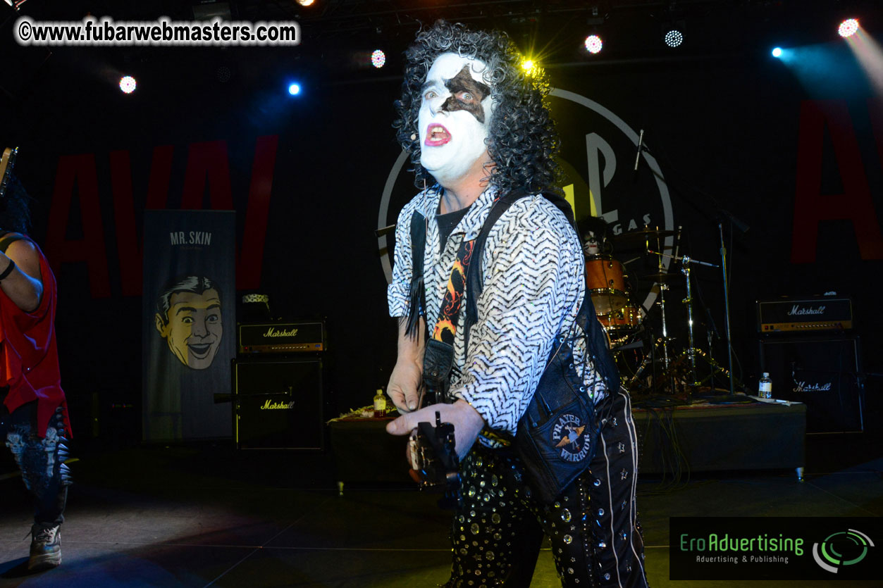 Mini Kiss Performance