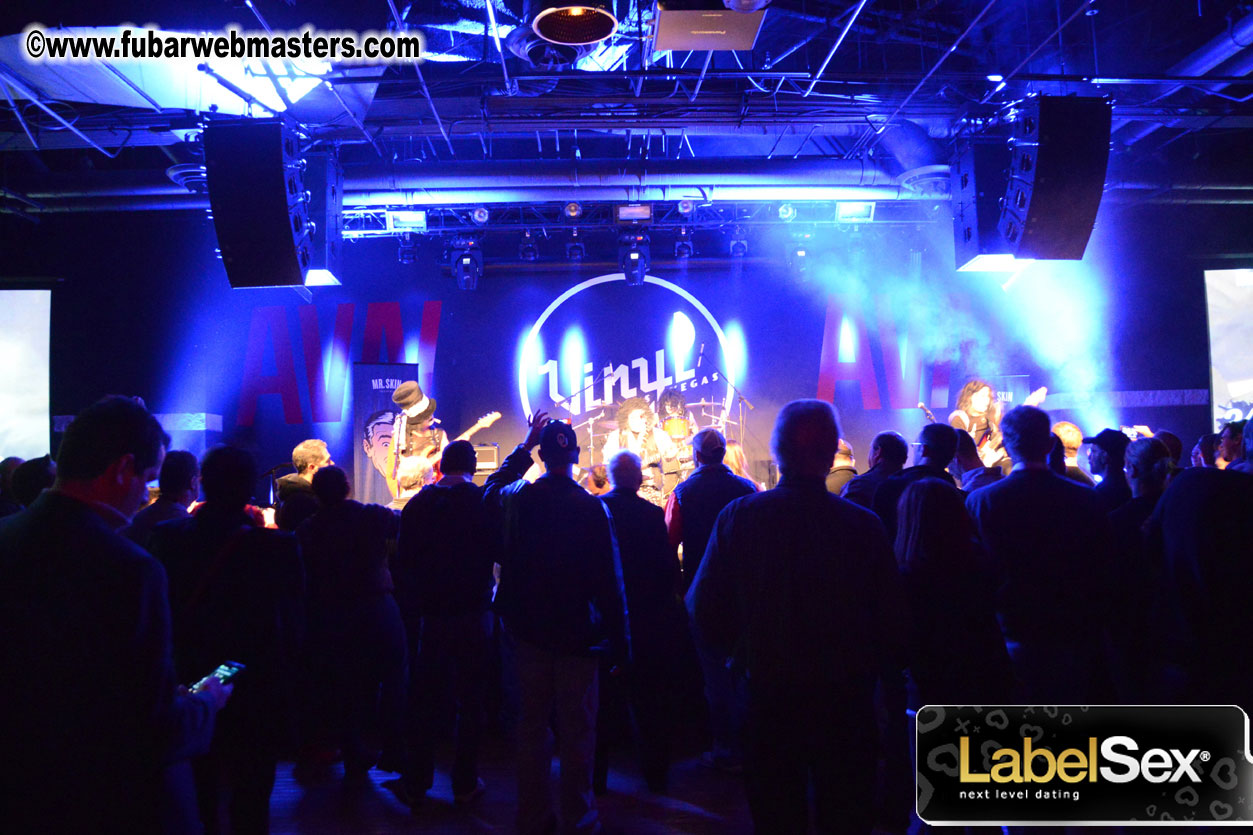 Mini Kiss Performance