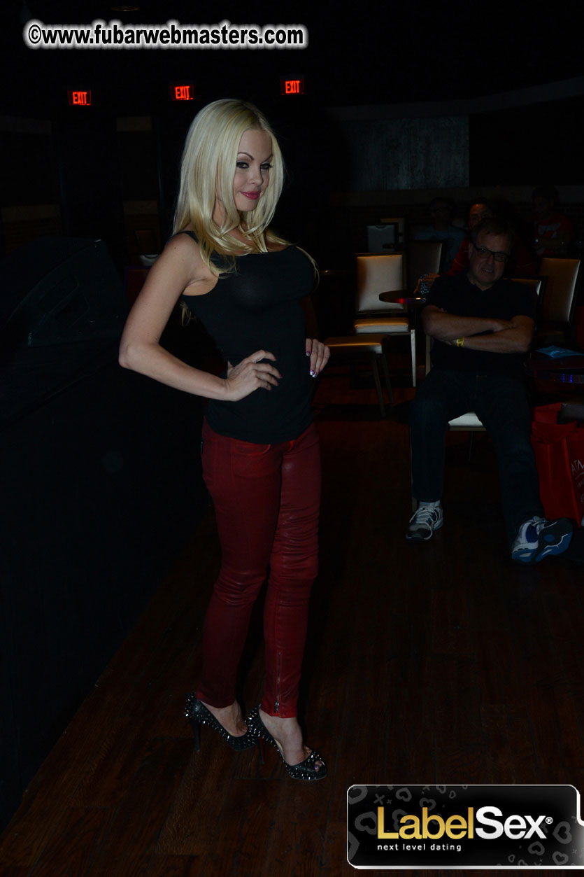 Get Cosy with AVN Awards Host's 