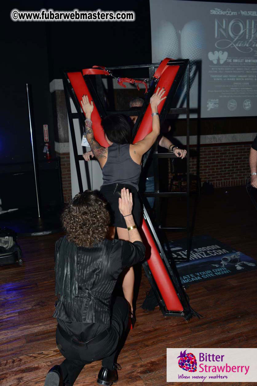 Noir Lustre Fetish Party