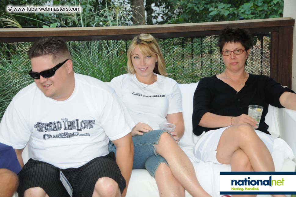 The 12 Clicks Cash End of Summer Pool Party