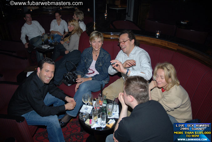 Pre-Show Networking Bar