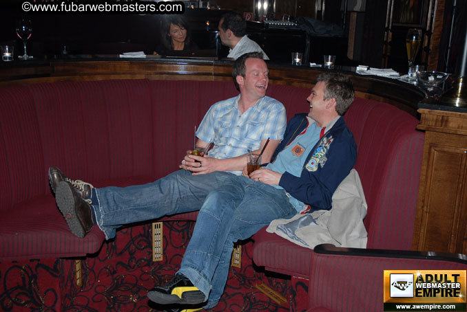 Pre-Show Networking Bar