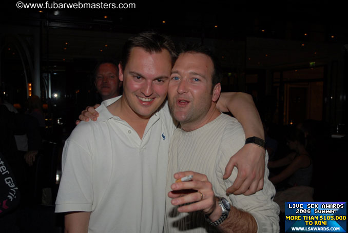 Pre-Show Networking Bar