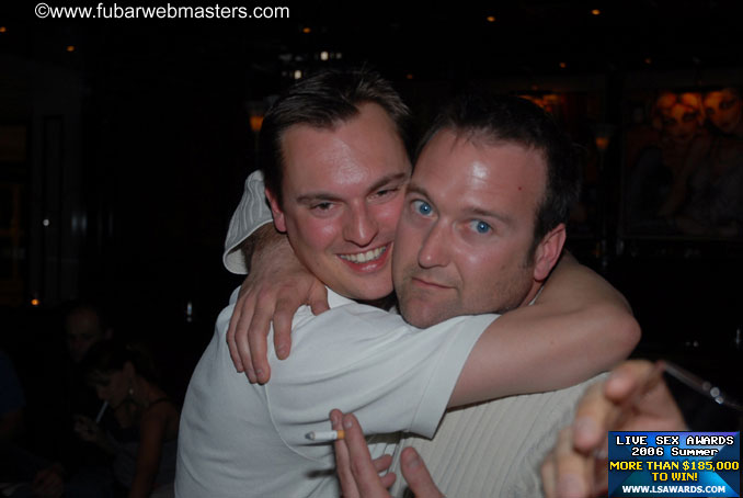 Pre-Show Networking Bar