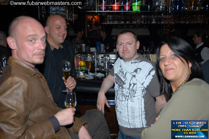 Pre-Show Networking Bar