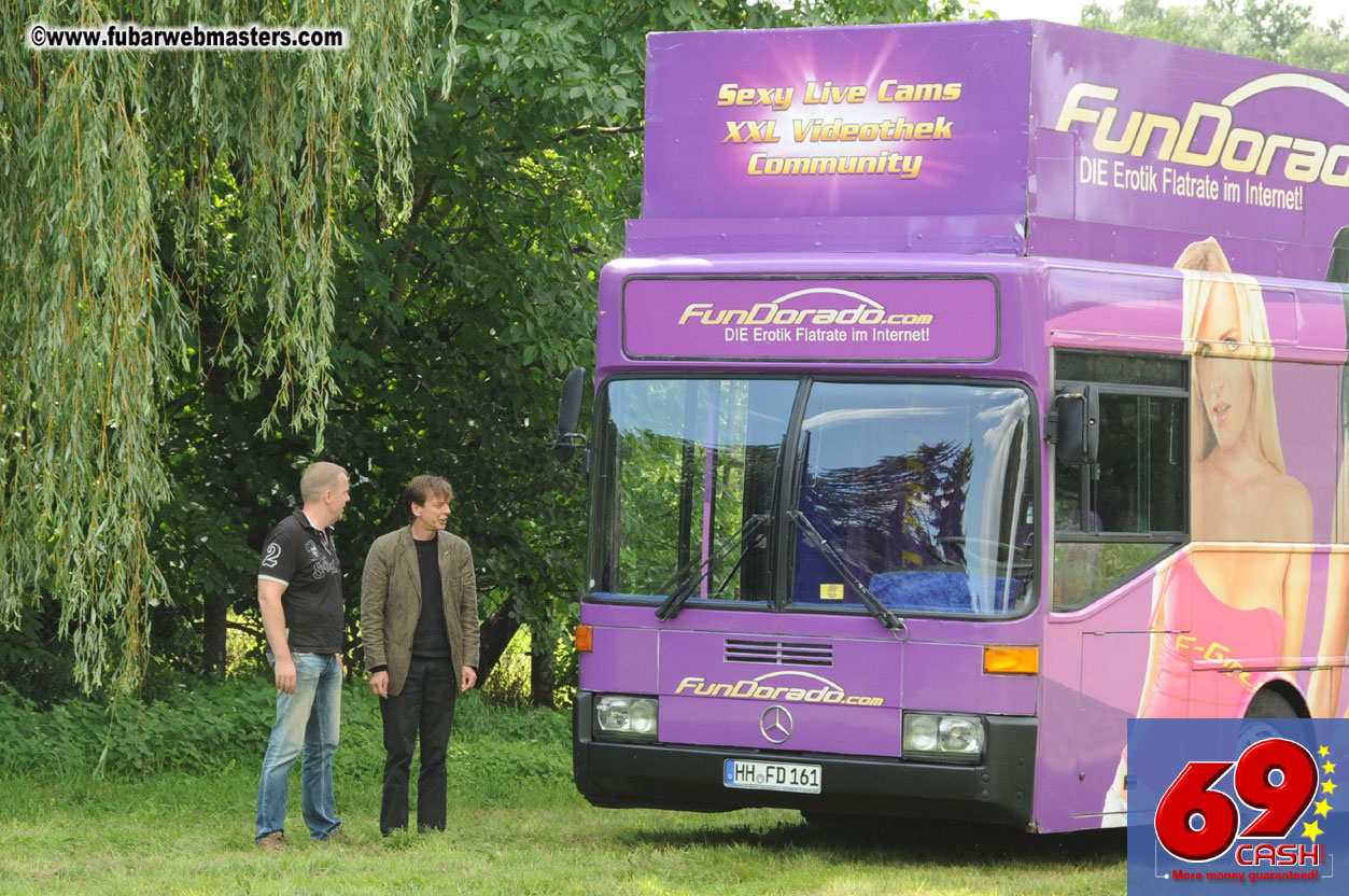 Friday - Behind the scenes & Party