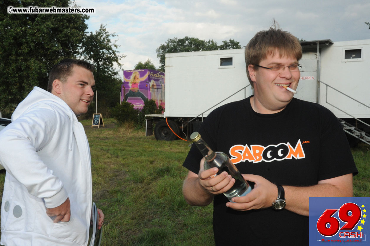 Friday - Behind the scenes & Party