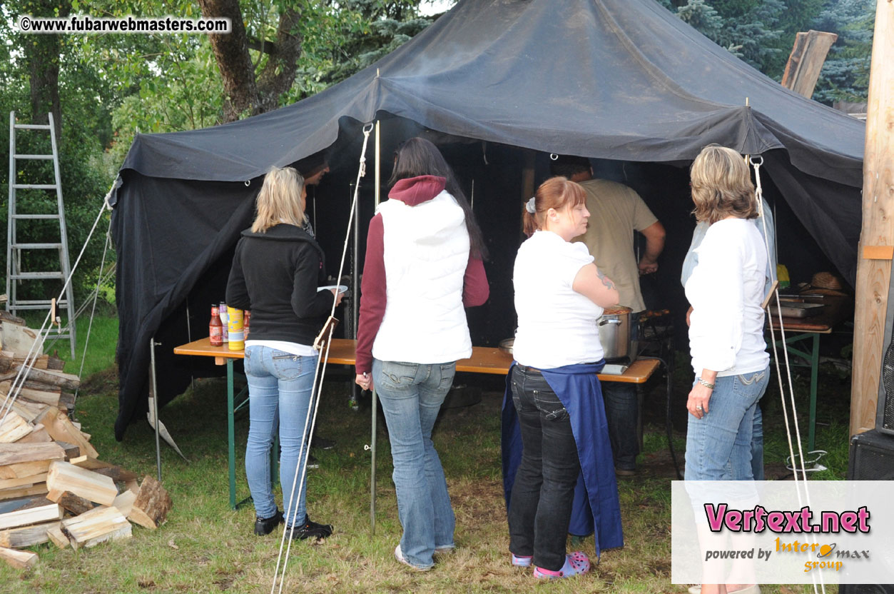 Friday - Behind the scenes & Party