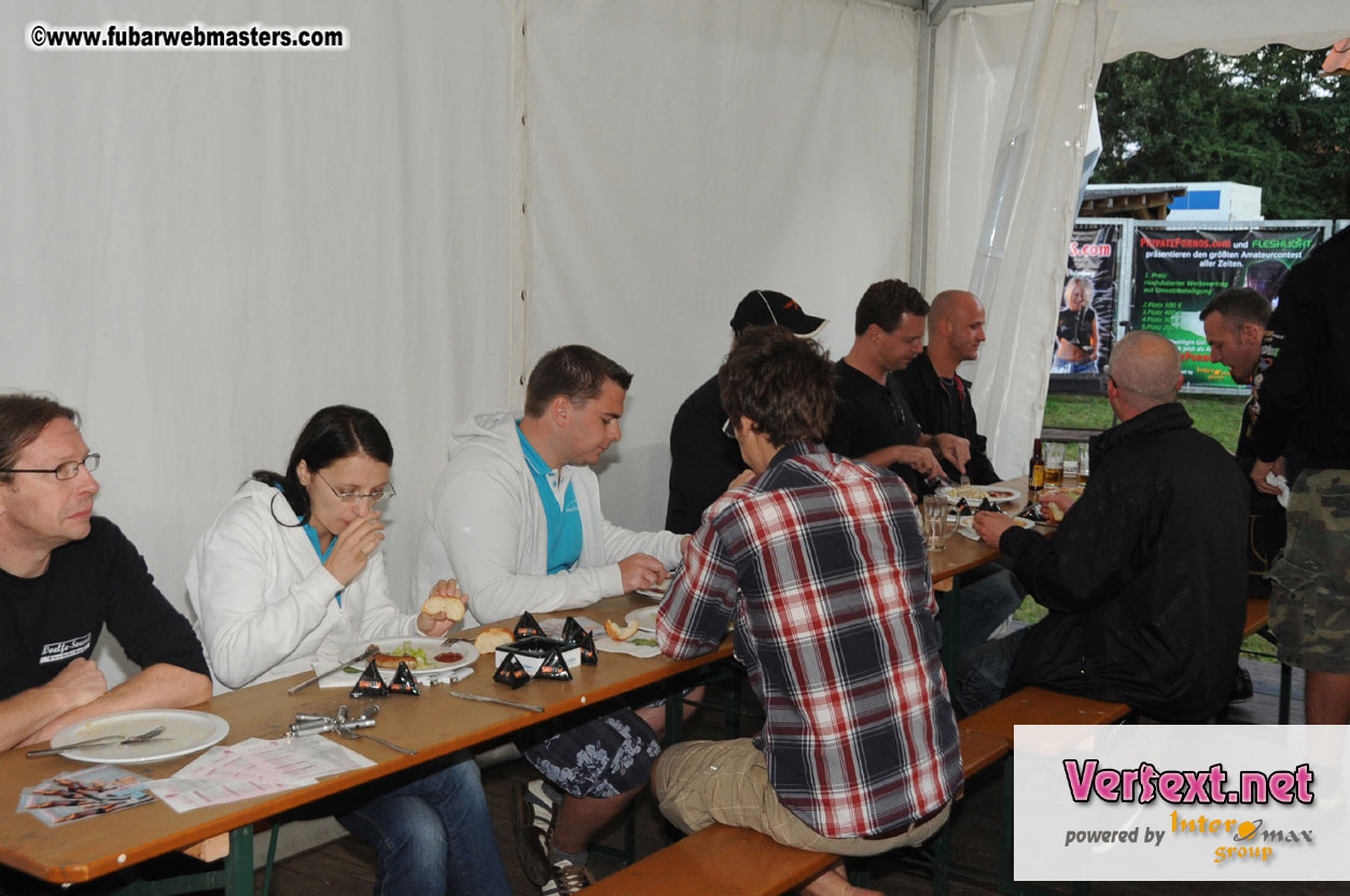 Friday - Behind the scenes & Party