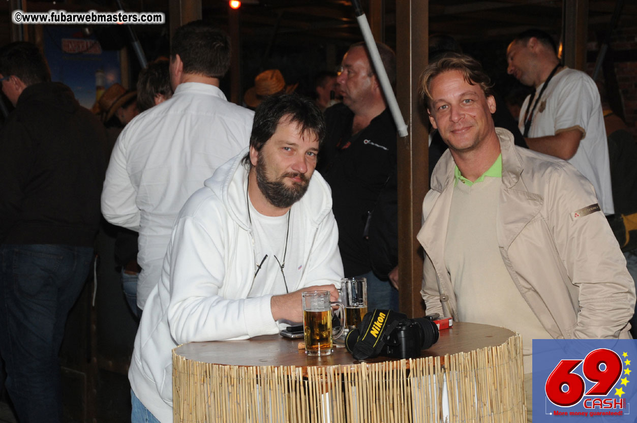 Friday - Behind the scenes & Party