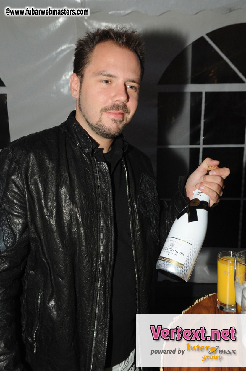 Friday - Behind the scenes & Party