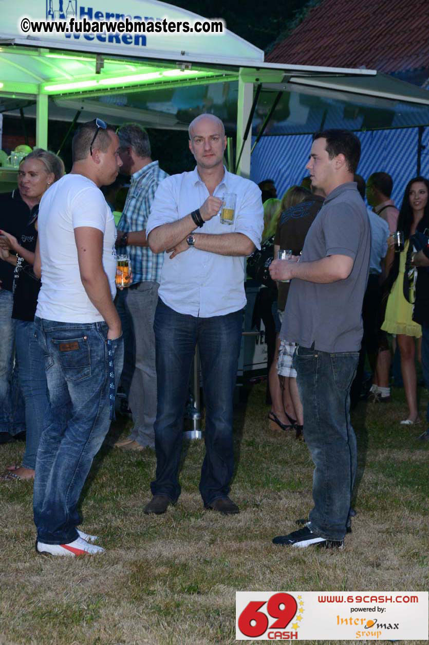 Friday Warm-up Party