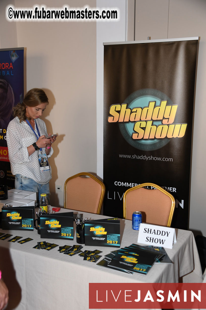 AWSUMMIT??s Meet Market