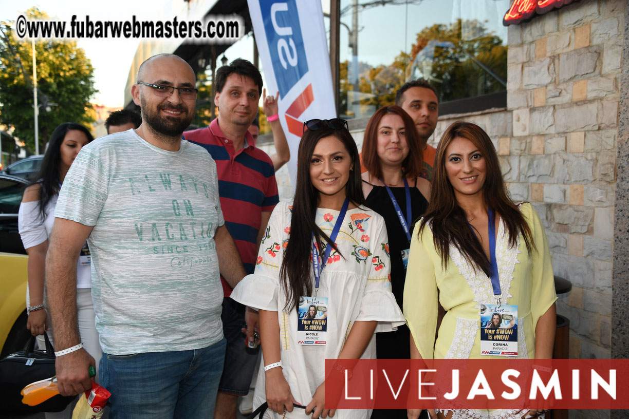 SkyPrivate??s Mix and Mingle Welcome Dinner