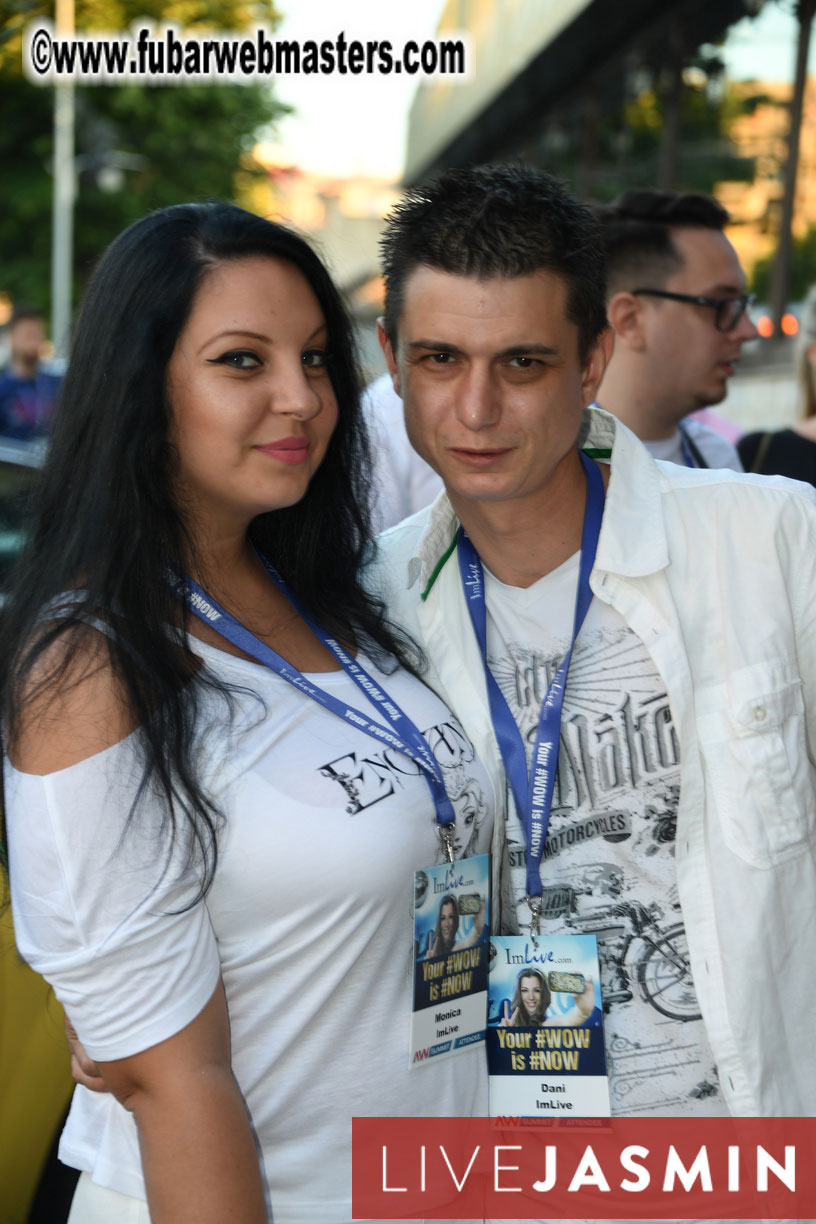 SkyPrivate??s Mix and Mingle Welcome Dinner