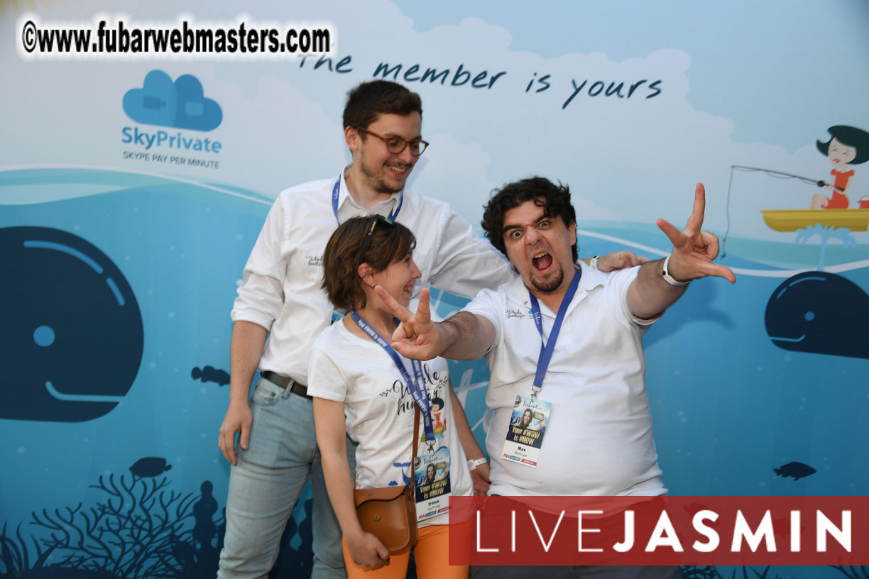 SkyPrivate??s Mix and Mingle Welcome Dinner