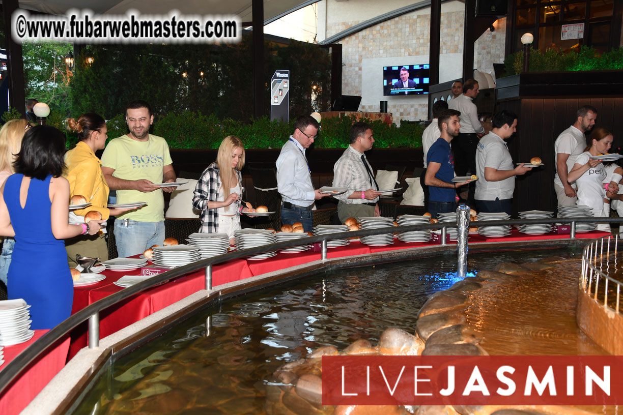 SkyPrivate??s Mix and Mingle Welcome Dinner