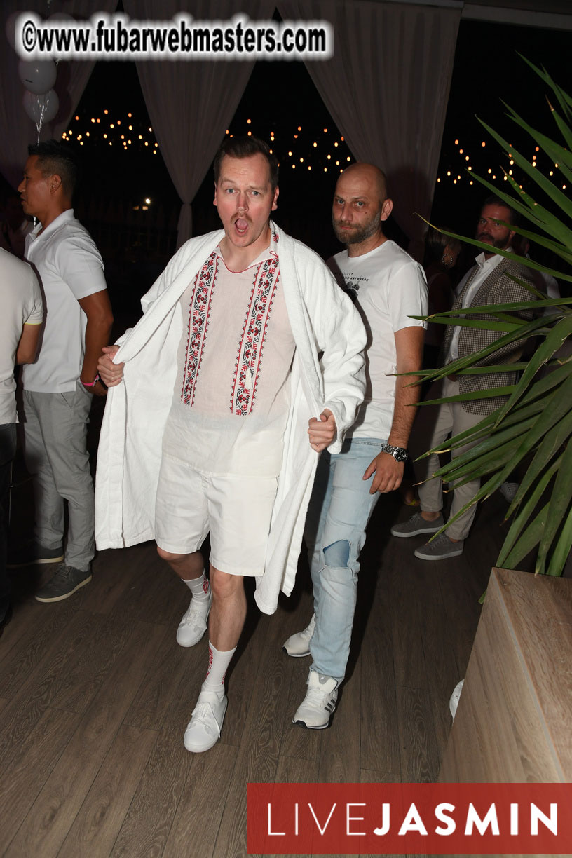 FreeWebCams White Party