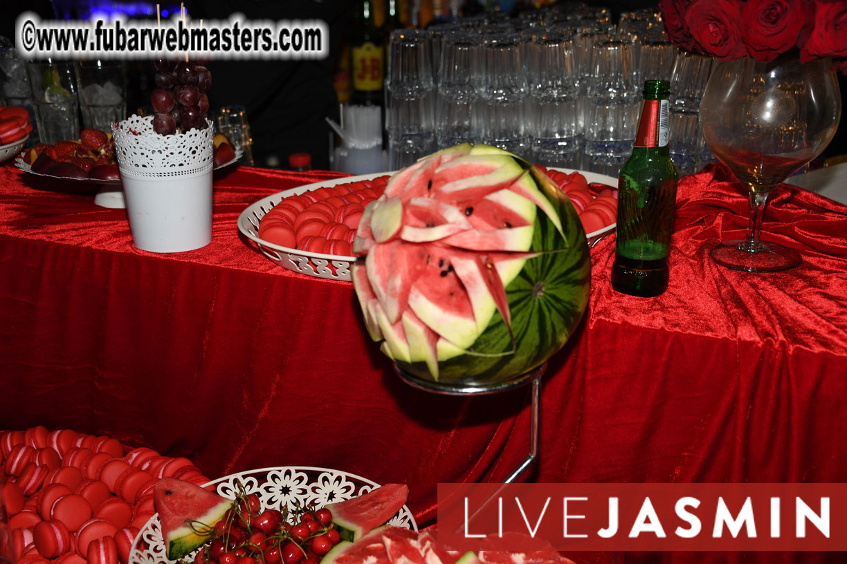 Jasmin Crazy Red Party