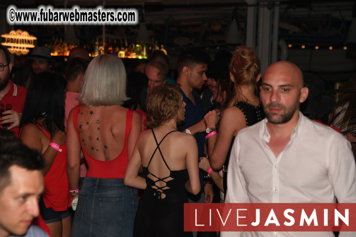 Jasmin Crazy Red Party