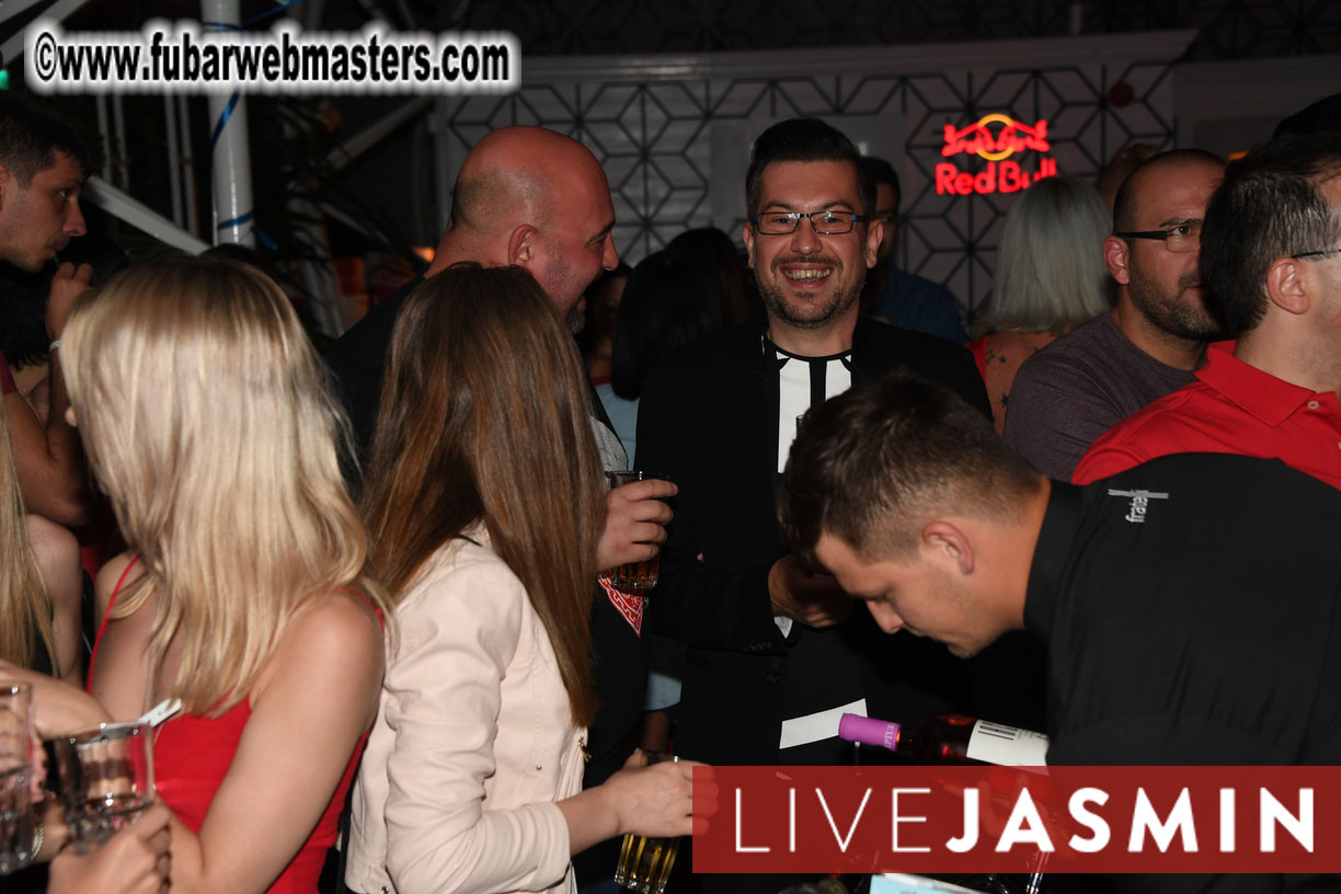 Jasmin Crazy Red Party