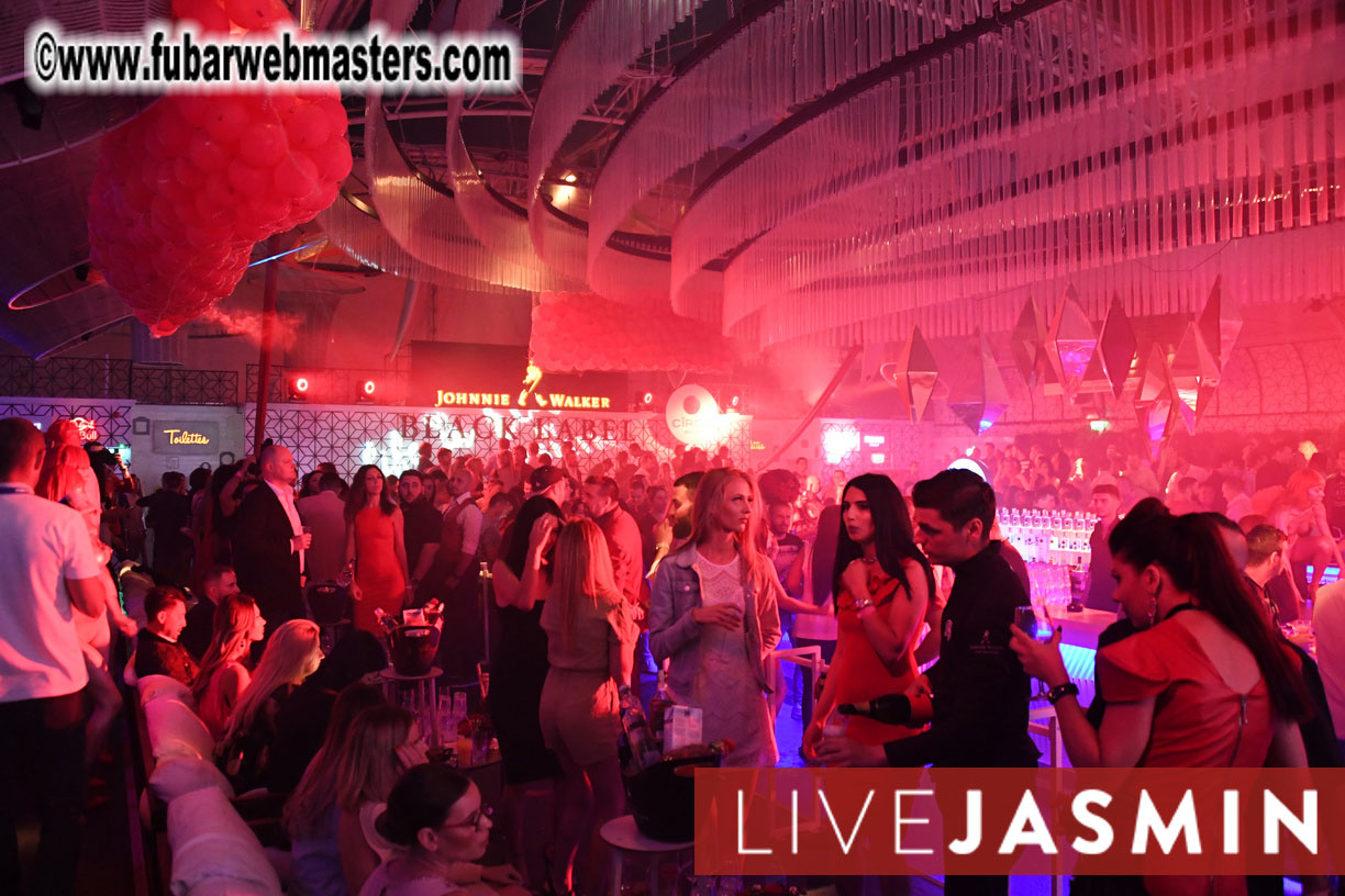 Jasmin Crazy Red Party