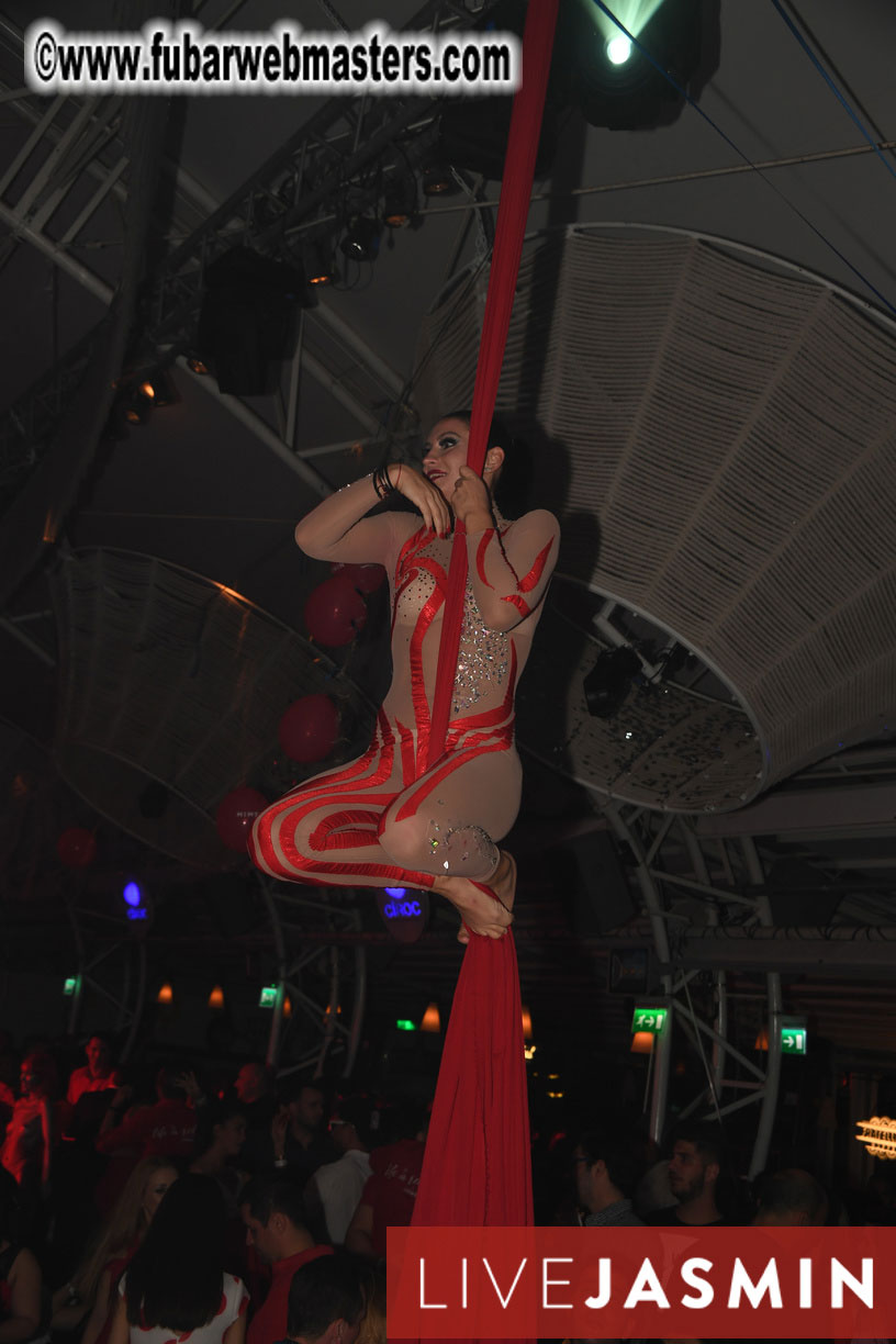 Jasmin Crazy Red Party